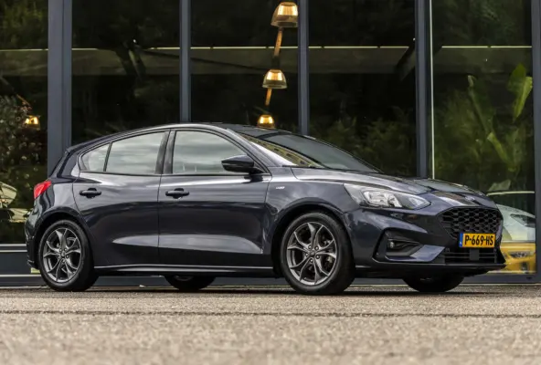 1.0 EcoBoost ST Line Business