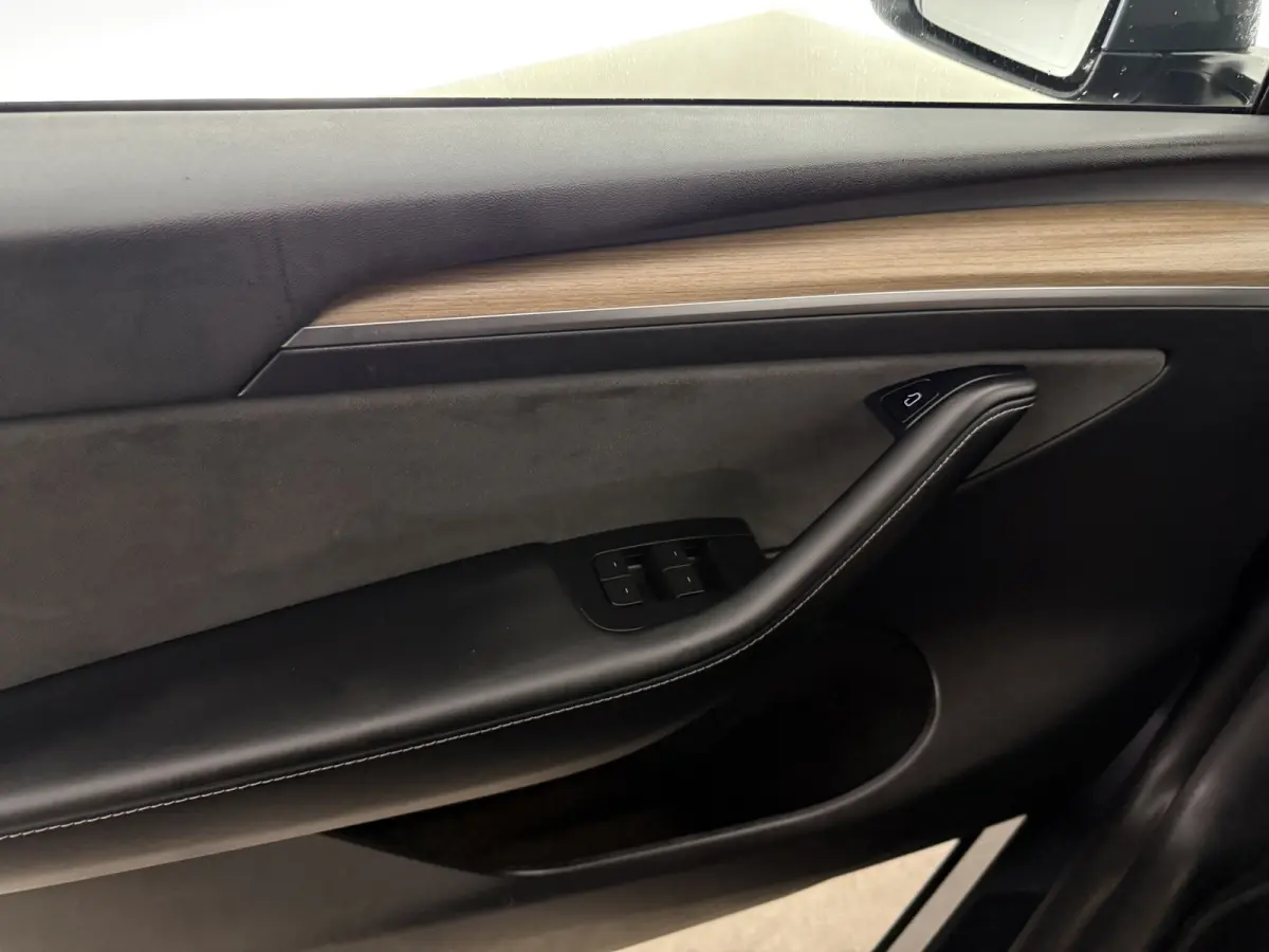 Long Range AWD 75 kWh | Snelladen | SOH 90% | Autopilot | 360° | Pano | Carplay