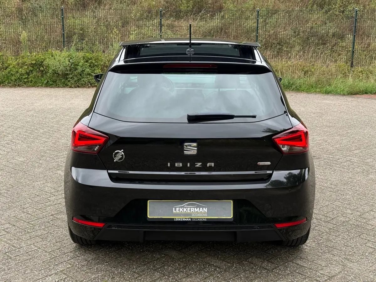 1.0 TSI DSG I PANO I LED I CAMERA I CARPLAY I ALCANTARA I UNIEK