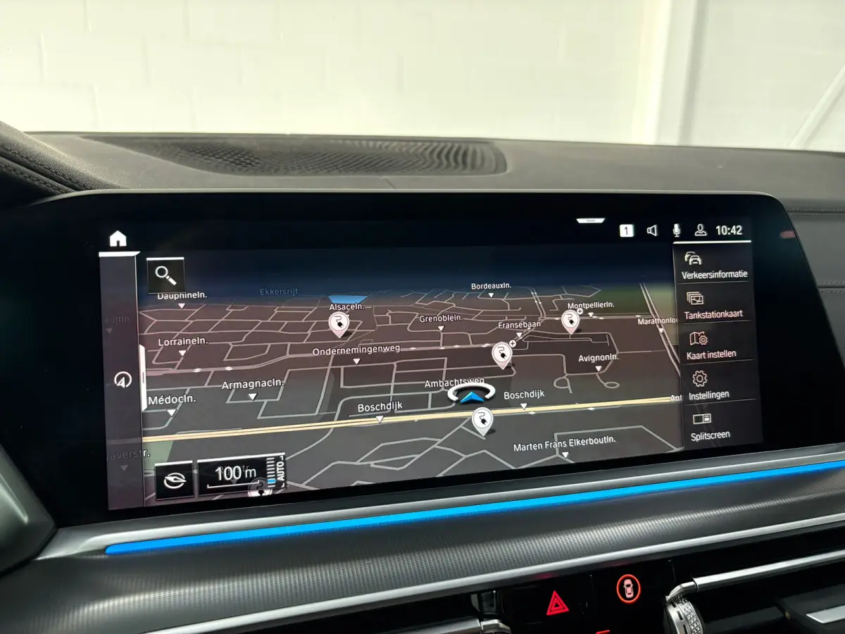 XDrive45e M-Pakket, Pano, Laserlight, HUD, 360Cam