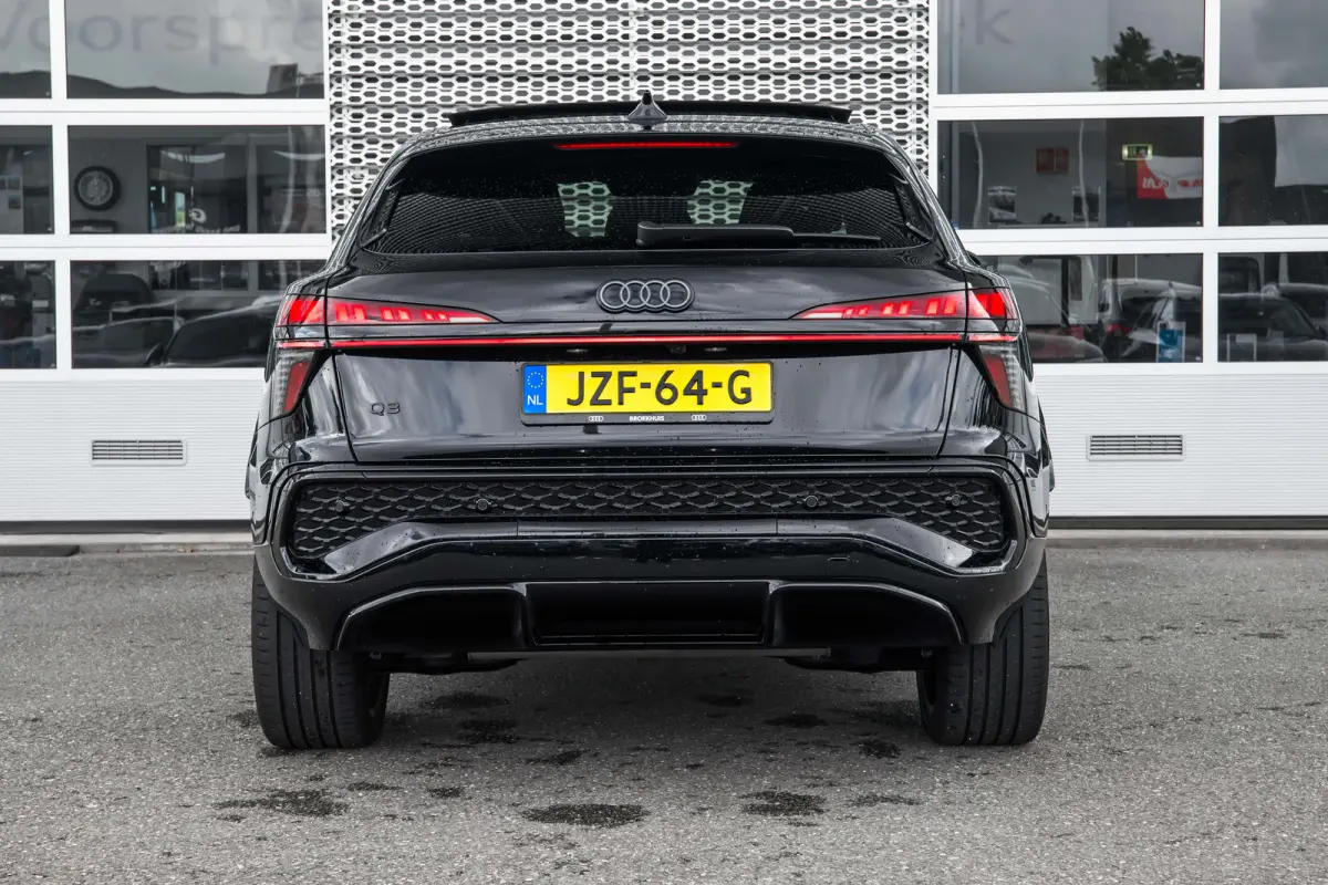 1.5 e-hybrid S edition | Panoramadak | 360 Camera | Tech Pro | | Cruise control adaptief met Stop&Go en stuurhulp | Elektrisch glazen panorama-dak | Elektrisch verstelb. bestuurdersstoel met