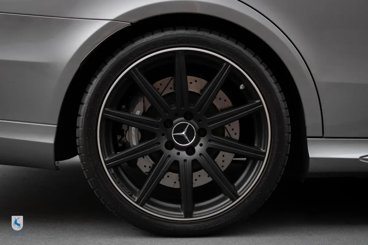 AMG 63 4MATIC / 1ste lak / 5.5 V8 Biturbo / 558 PK / Dealer onderhouden /  Eén van de laatste échte AMG V8's.