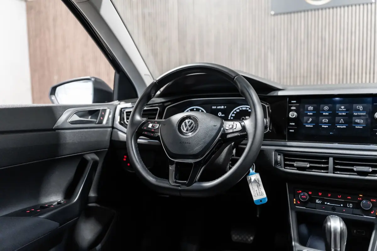 1.0 TSI DSG Highline LED NAVI CLIMA