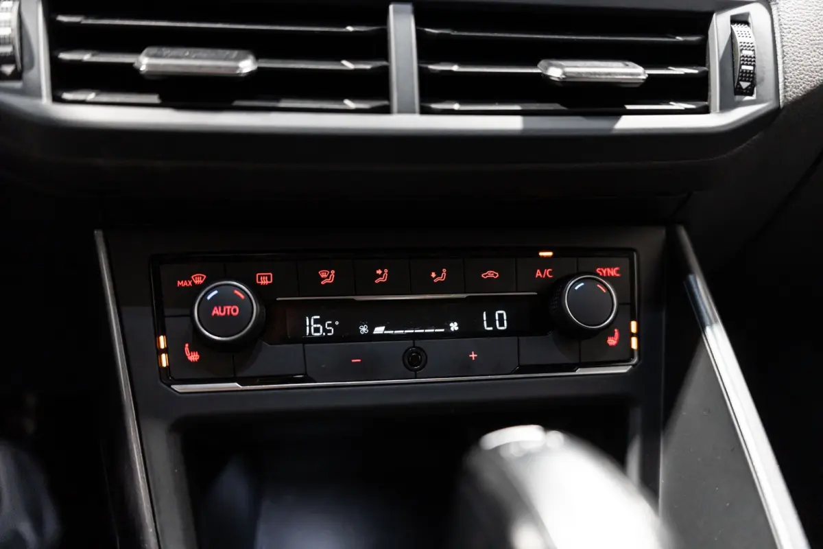 1.0 TSI DSG Highline LED NAVI CLIMA