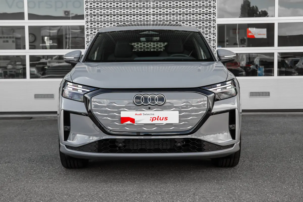 S edition quattro performance 82 kWh | Panoramadak | HUD | Memory | Sonos | 360 Camera | | Apple Carplay/Android Auto|telefoonintegratie premium | Audio installatie premium | Augmented reali