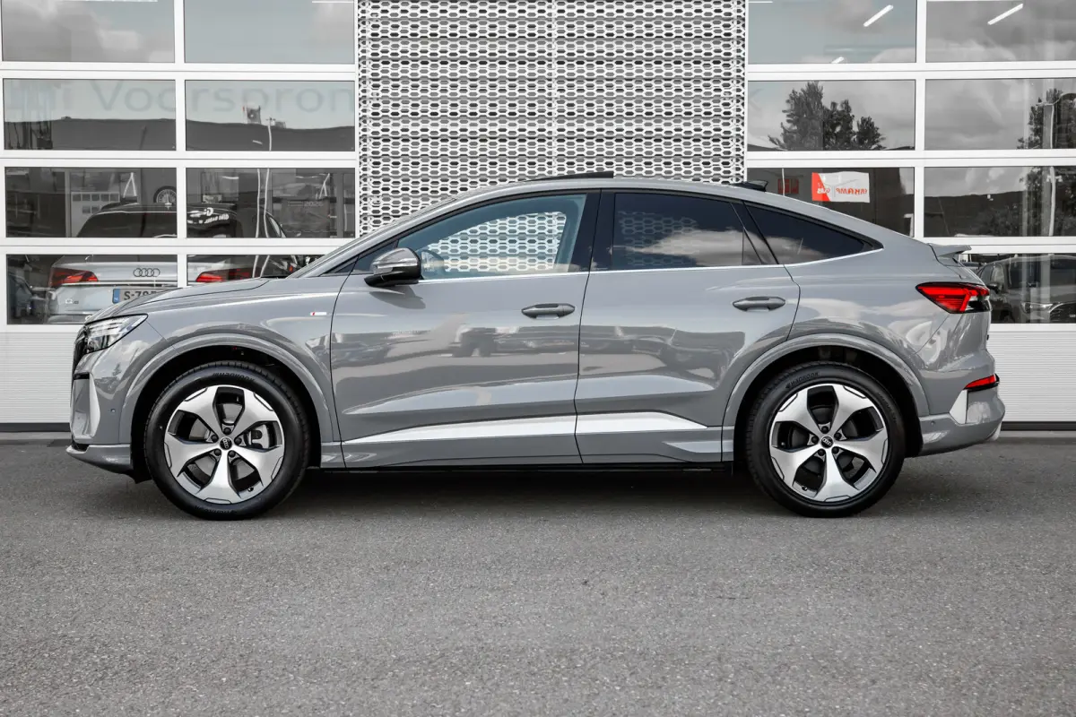 S edition quattro performance 82 kWh | Panoramadak | HUD | Memory | Sonos | 360 Camera | | Apple Carplay/Android Auto|telefoonintegratie premium | Audio installatie premium | Augmented reali