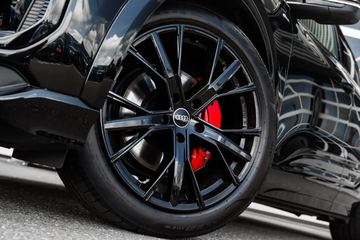 S edition performance 100 kWh | Luchtvering | Massage | 360 Camera | Memory | | Apple Carplay/Android Auto|telefoonintegratie premium | Cruise control adaptief met Stop&Go en stuurhulp | Dod