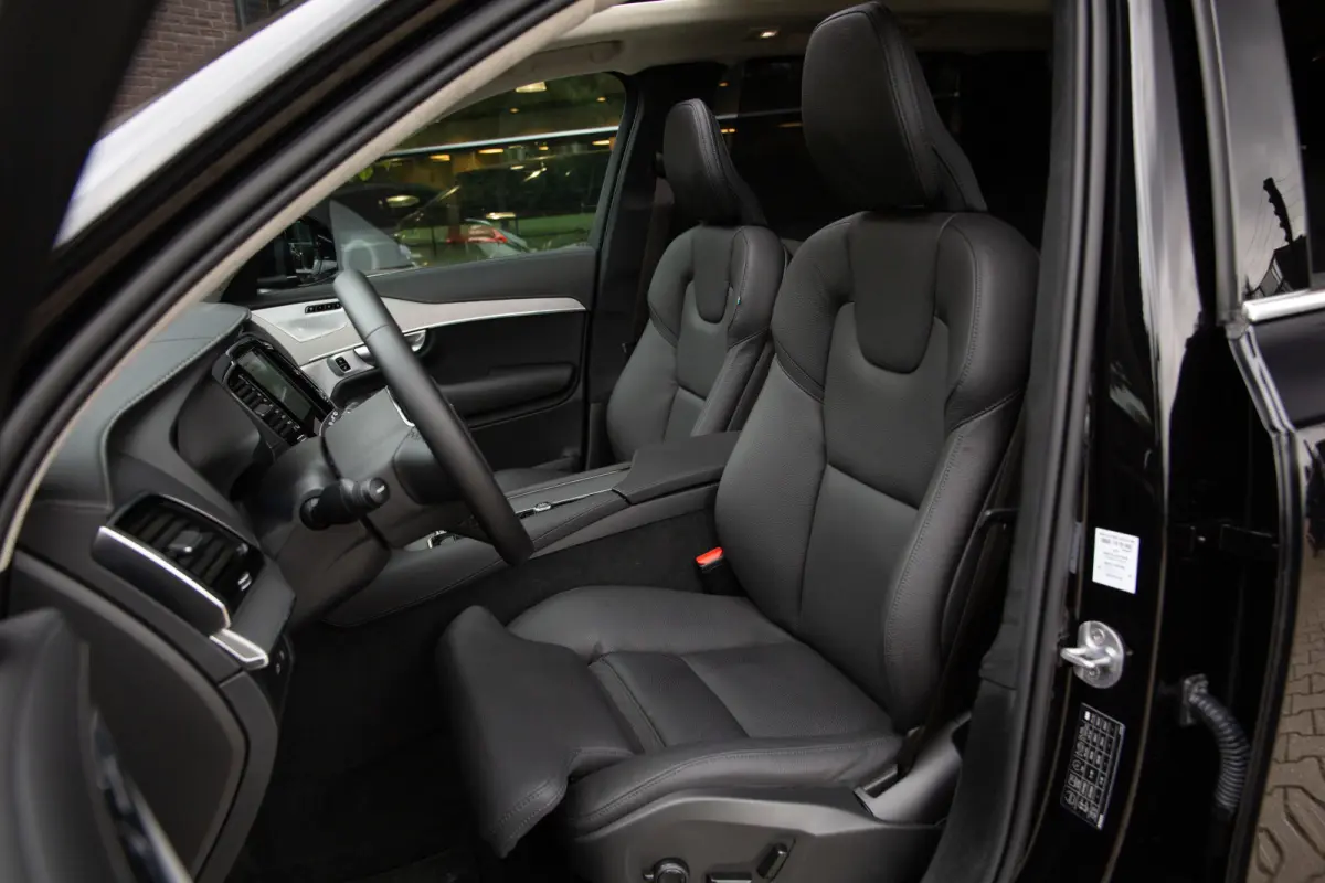 2.0 T8 Recharge AWD Ultimate Bright SOH 95%, Luchtvering, Panoramadak, Bowers&Wilkins, Memory, Adap. cruise,