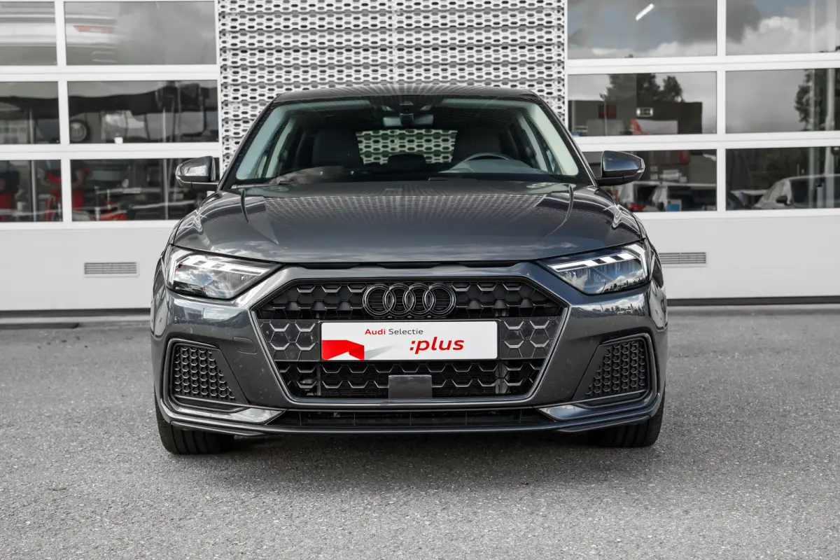 25 TFSI S edition | Stoelverwarming | Apply Carplay |