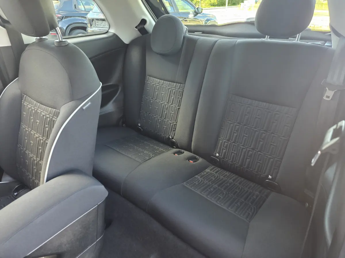 Urban 42 kWh | Pack Style | Pack Comfort | Camera | Stoelverwarming | Cruise control | Lane Assist | Apple Carplay/Android Auto