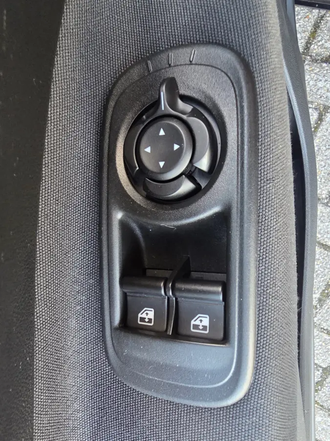 Urban 42 kWh | Pack Style | Pack Comfort | Camera | Stoelverwarming | Cruise control | Lane Assist | Apple Carplay/Android Auto