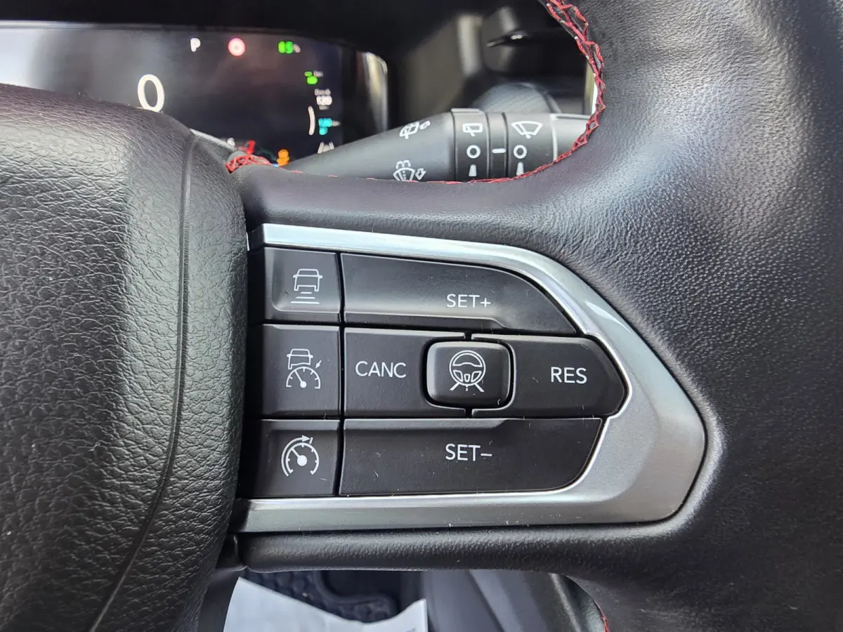 4xe 240 Plug-in Hybrid Trailhawk | Trekhaak 1250KG | Alpine Audio | Winterpakket