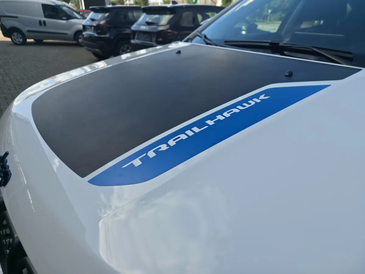 4xe 240 Plug-in Hybrid Trailhawk | Trekhaak 1250KG | Alpine Audio | Winterpakket