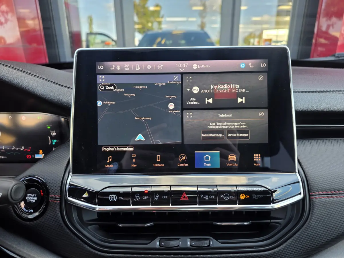 4xe 240 Plug-in Hybrid Trailhawk | Trekhaak 1250KG | Alpine Audio | Winterpakket