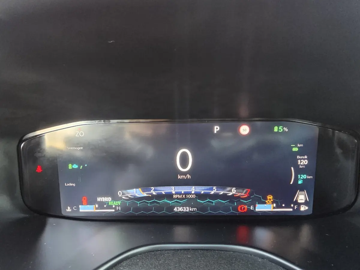 4xe 240 Plug-in Hybrid Trailhawk | Trekhaak 1250KG | Alpine Audio | Winterpakket