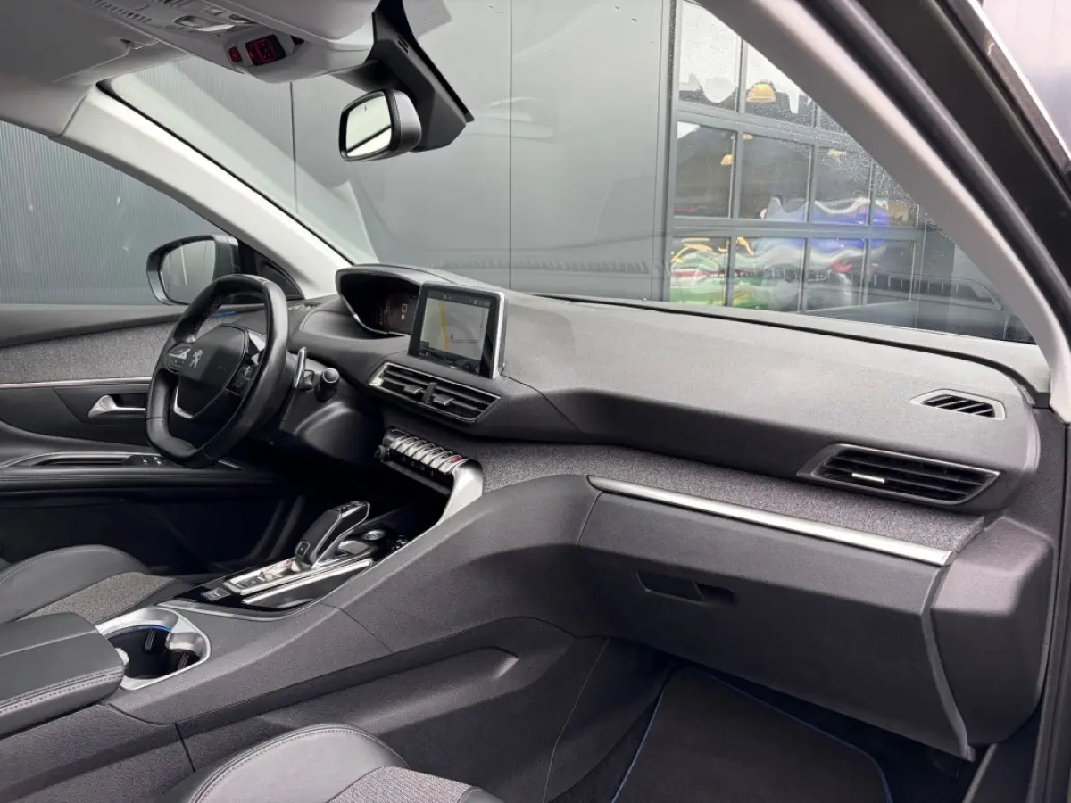 1.2 PT Allure Automaat Leder Navi Carplay Cruise Trekhaak