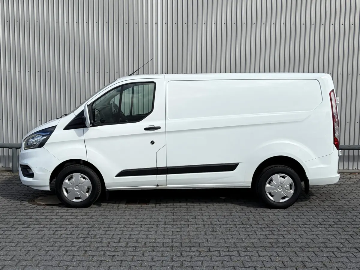 280 2.0 TDCI L1H1*HAAK*CAM*A/C*CRUISE*NAVI*3-PERS*