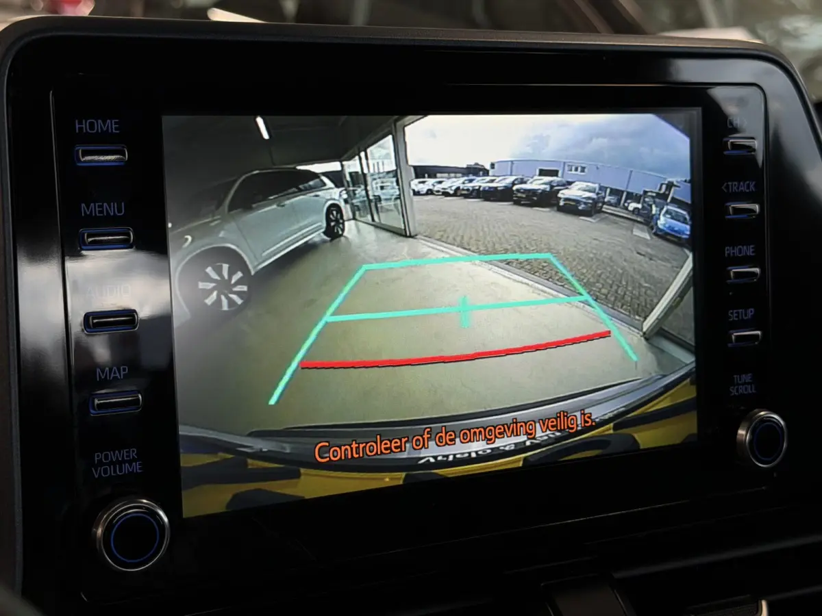 2.0 Hybrid Dynamic | Winterpakket | Camera | PDC | Carplay | All-Season | LED ( Vestiging - Vianen)