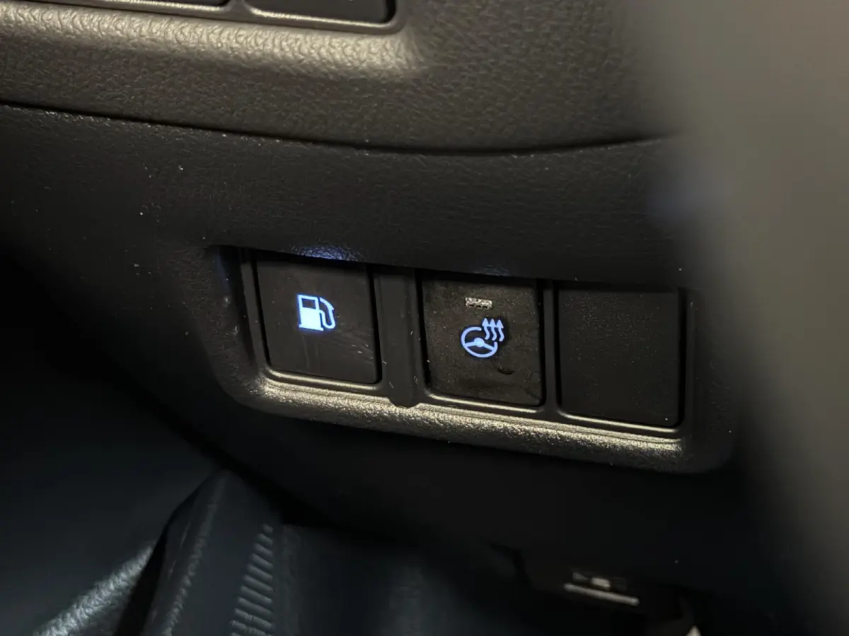 2.0 Hybrid Dynamic | Winterpakket | Camera | PDC | Carplay | All-Season | LED ( Vestiging - Vianen)