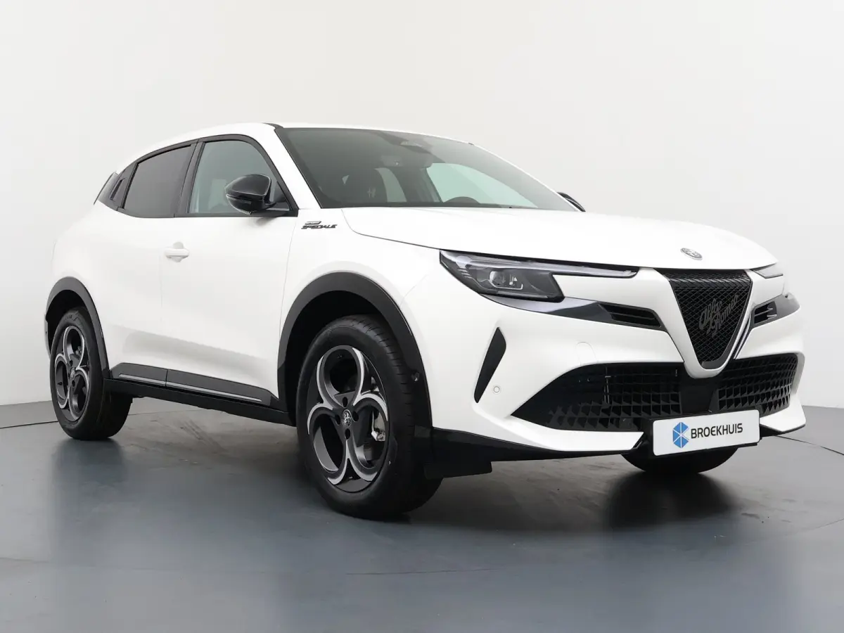 Ibrida 1.2 Sport Speciale | Achterlichten LED | Achteruitrijcamera met 180° Area view | Adaptive cruisecontrol (Adaptive Cruise Control)