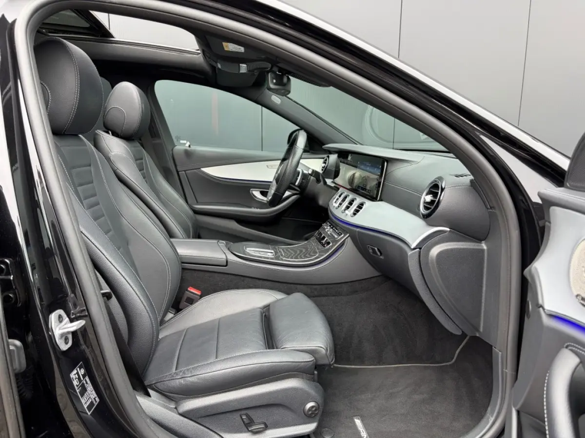 E 200 AMG Nightpakket Pano Burmester Sfeerlicht Leder LED NL-auto