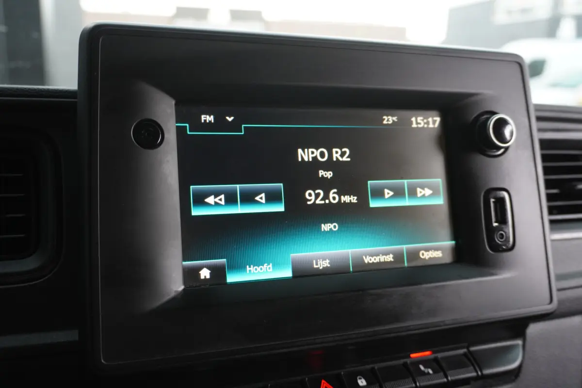 2.3 dCi 135PK EURO 6 - Airco - Navi - Cruise - €14.900,- Excl.