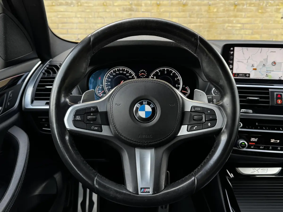 xDrive20i High Executive|M-sport|Trekhaak|Pano|Camera