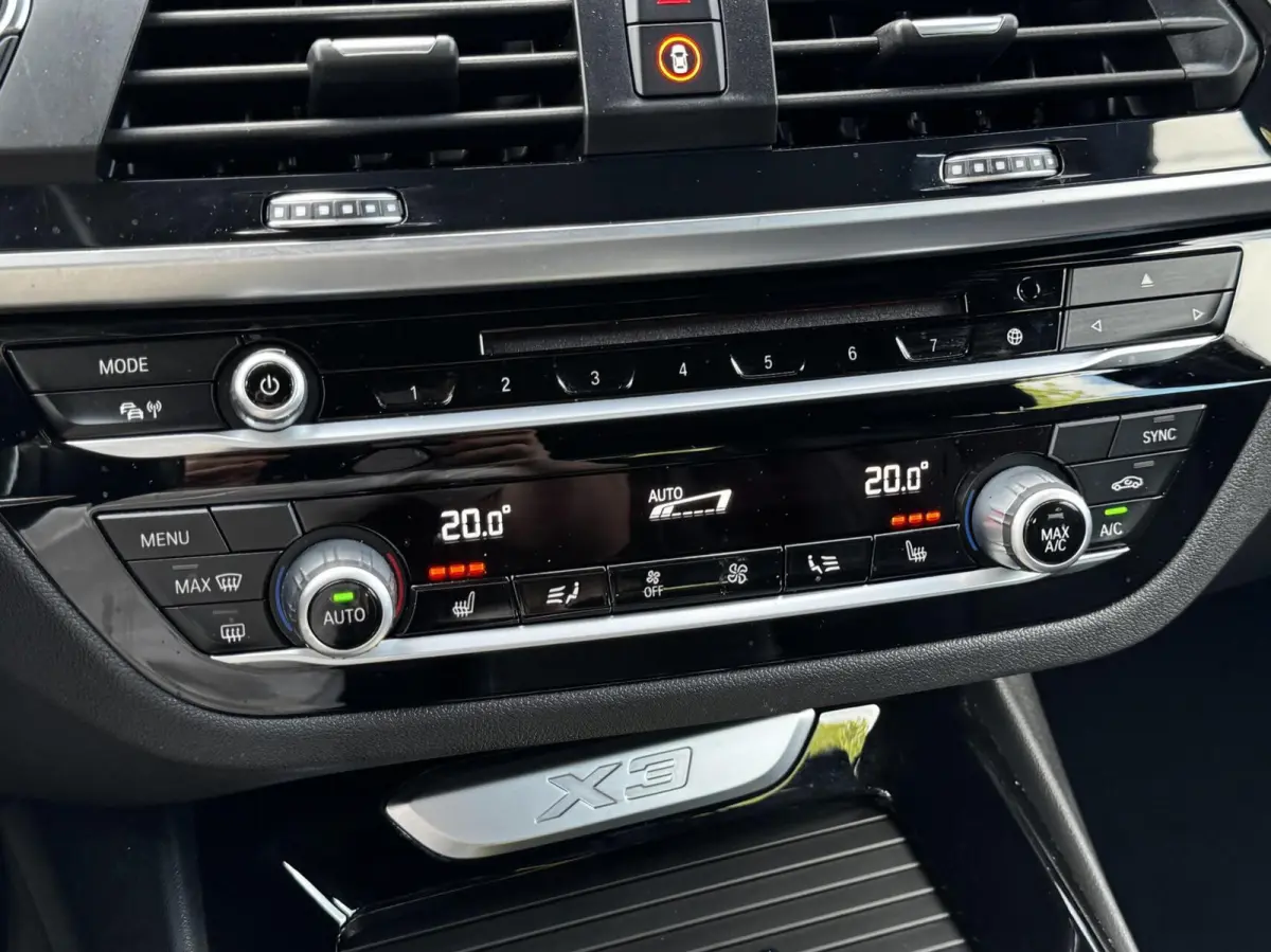 xDrive20i High Executive|M-sport|Trekhaak|Pano|Camera