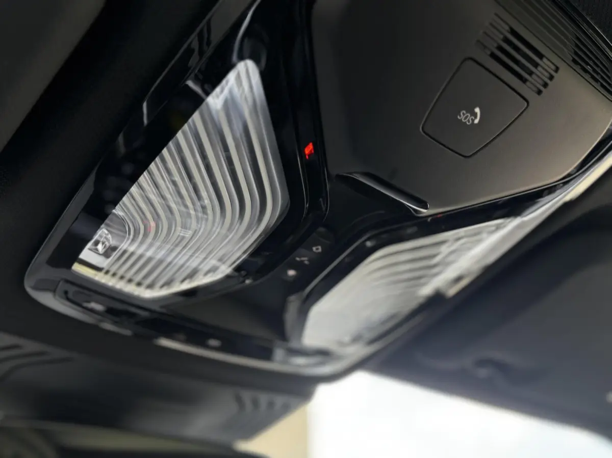 xDrive20i High Executive|M-sport|Trekhaak|Pano|Camera