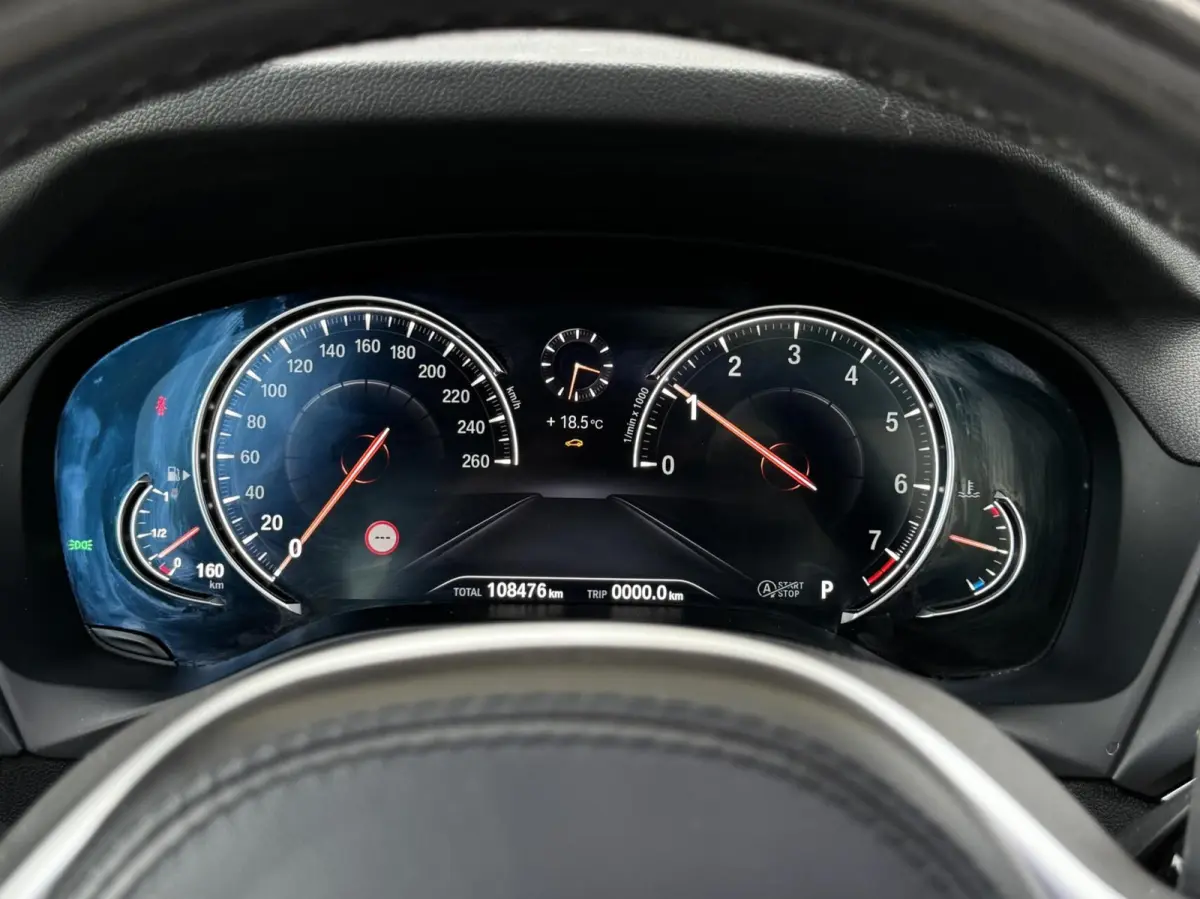 xDrive20i High Executive|M-sport|Trekhaak|Pano|Camera