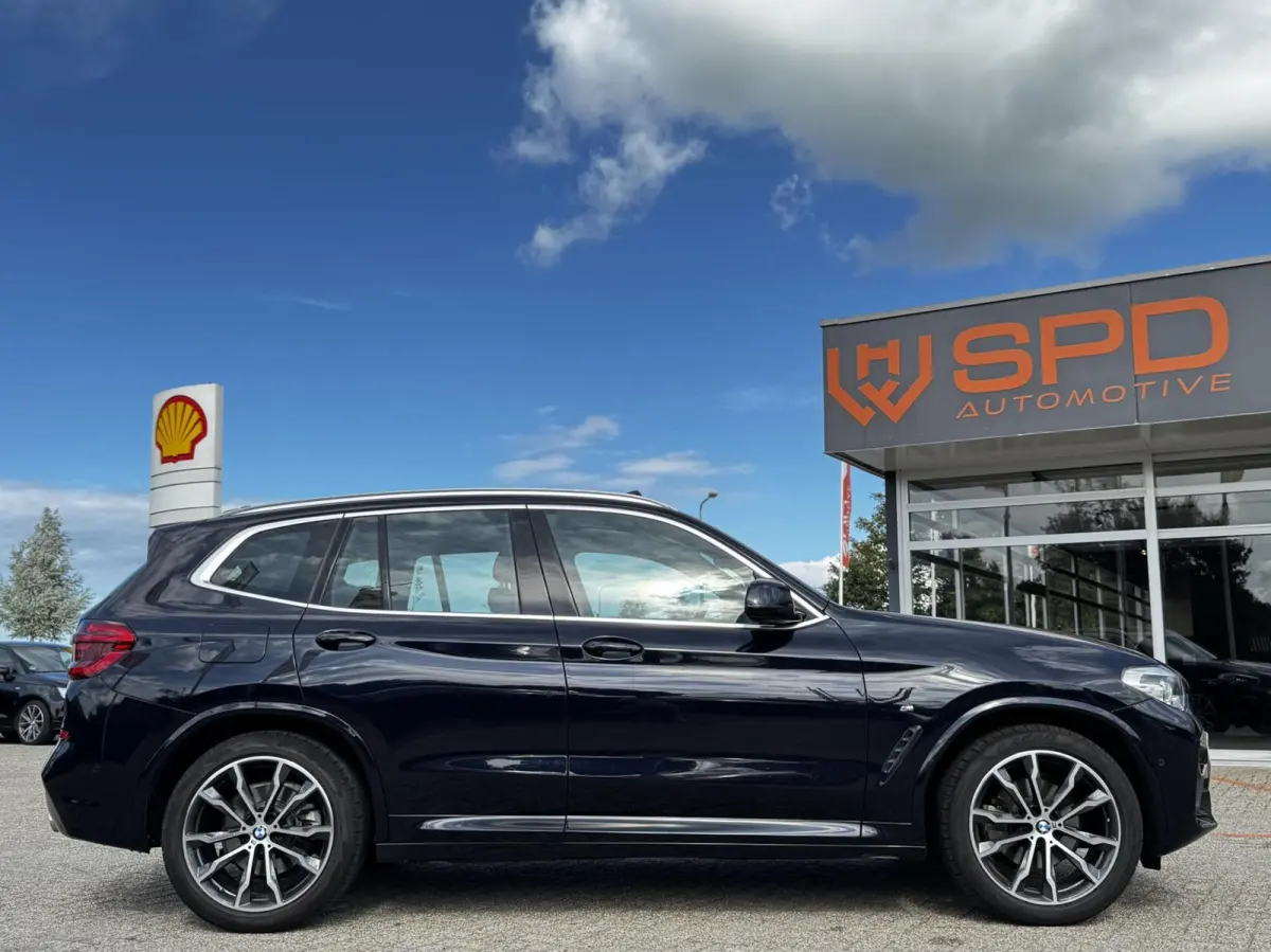 xDrive20i High Executive|M-sport|Trekhaak|Pano|Camera