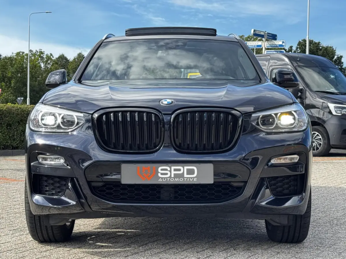 xDrive20i High Executive|M-sport|Trekhaak|Pano|Camera