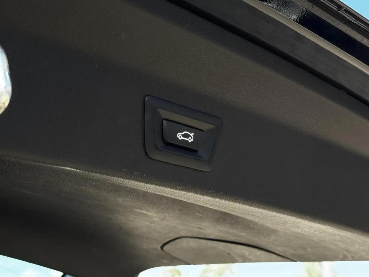 xDrive20i High Executive|M-sport|Trekhaak|Pano|Camera