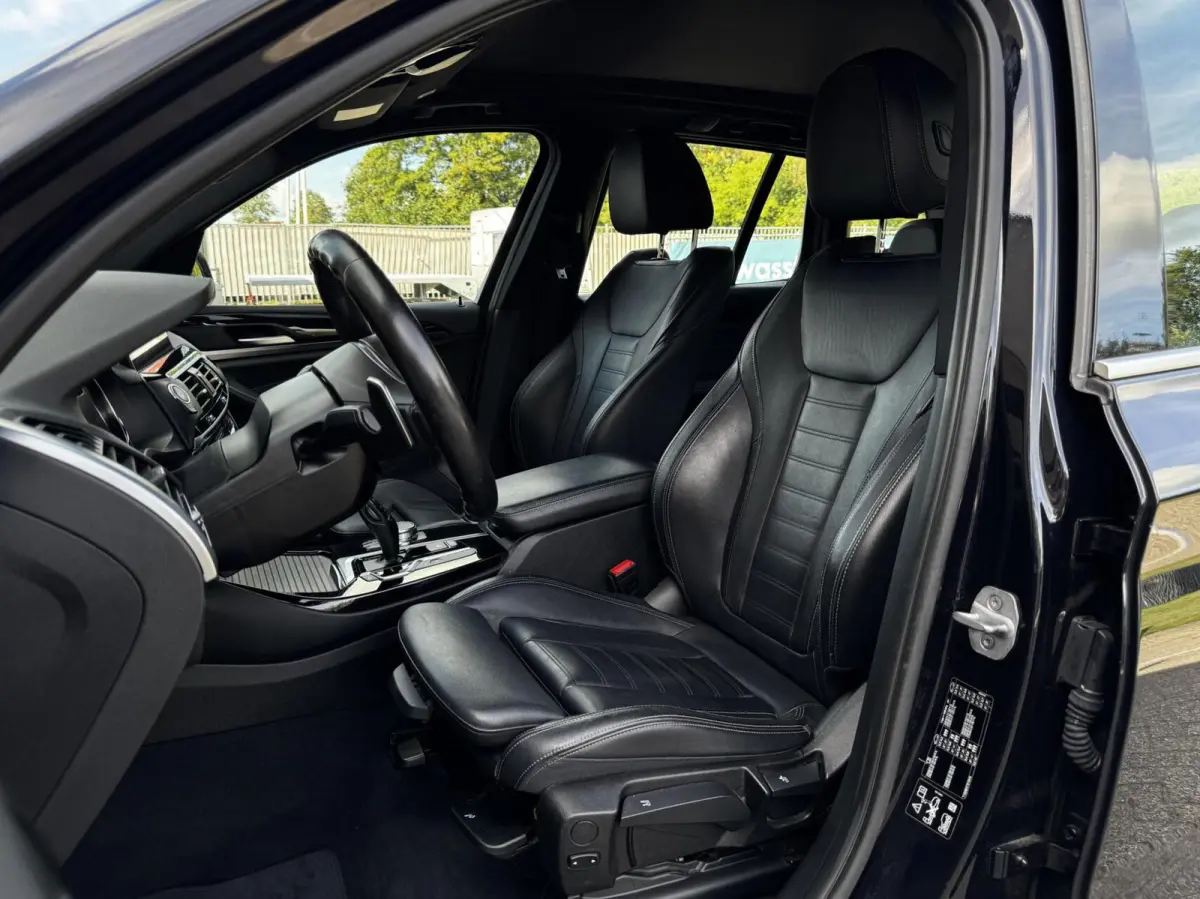 xDrive20i High Executive|M-sport|Trekhaak|Pano|Camera