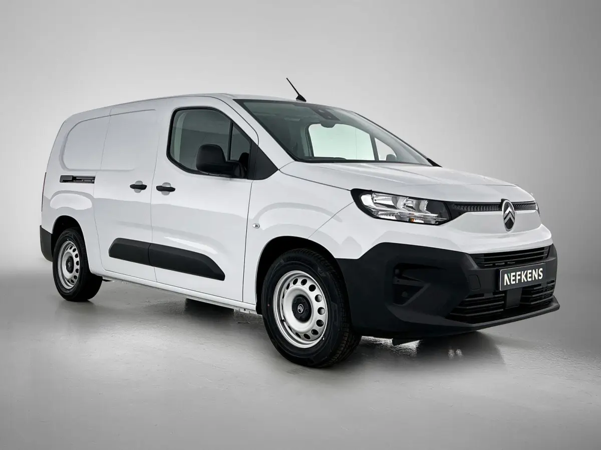 EV L2 50 kWh 136pk | Accu 97% | Navigatie via draadloos Carplay | Camera | Airco | Cruise Control | Parkeersensoren | Automatisch dimlicht | Laadruimte betimmering | Schuifdeur |