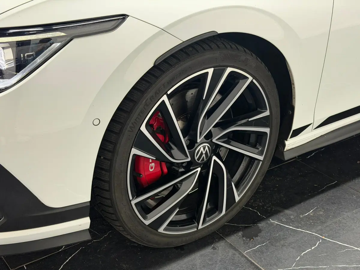2.0 TSI GTI Clubsport Keyless HUD Pano IQ HK