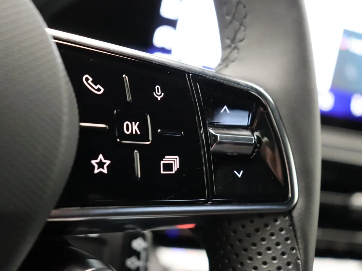 Hybrid 160pk techno | Vijf jaar garantie | Apple carplay | Android auto | Lichtmetalen velgen |