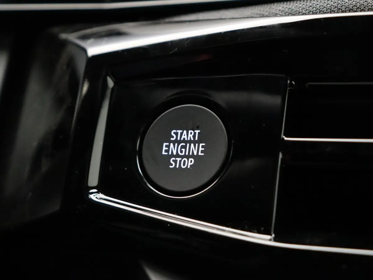 Hybrid 160pk techno | Vijf jaar garantie | Apple carplay | Android auto | Lichtmetalen velgen |