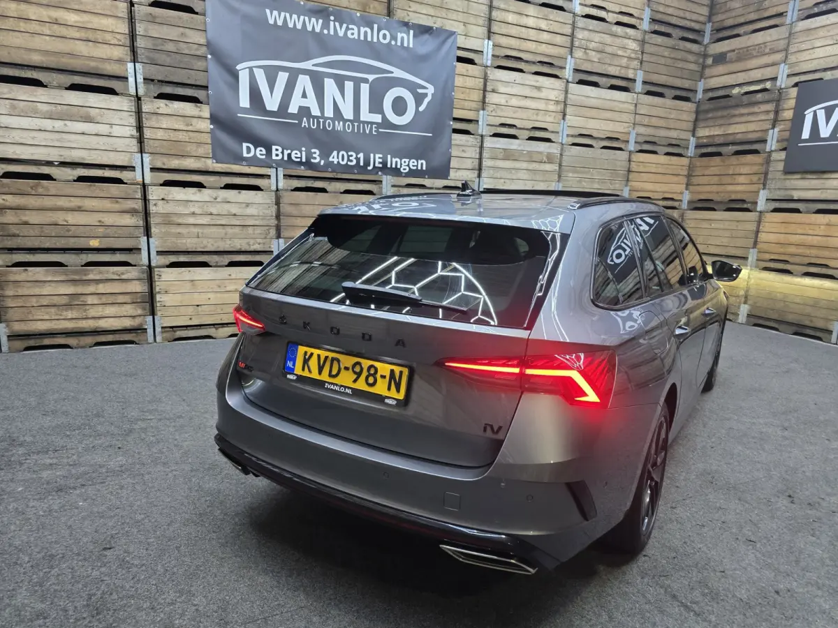 1.4 TSI RS iV PHEV Business Pano HUD Navi Clima 18"LM
