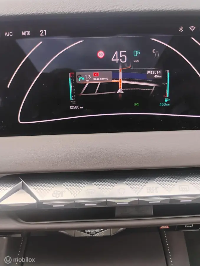 1.6 PHEV 225 E-Tense Hybrid La Première