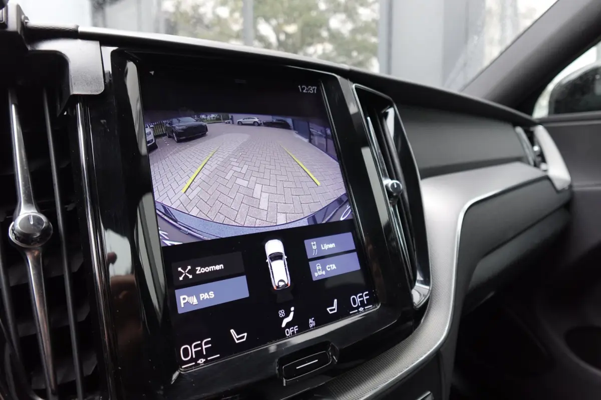 2.0 T8 Twin Engine AWD R-Design PANO KEYLESS VOL'