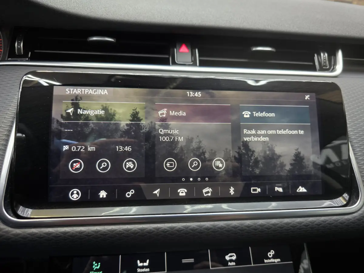 2.0 P200 AWD R-Dynamic Pano camera Navi Leder Clima 18"LM