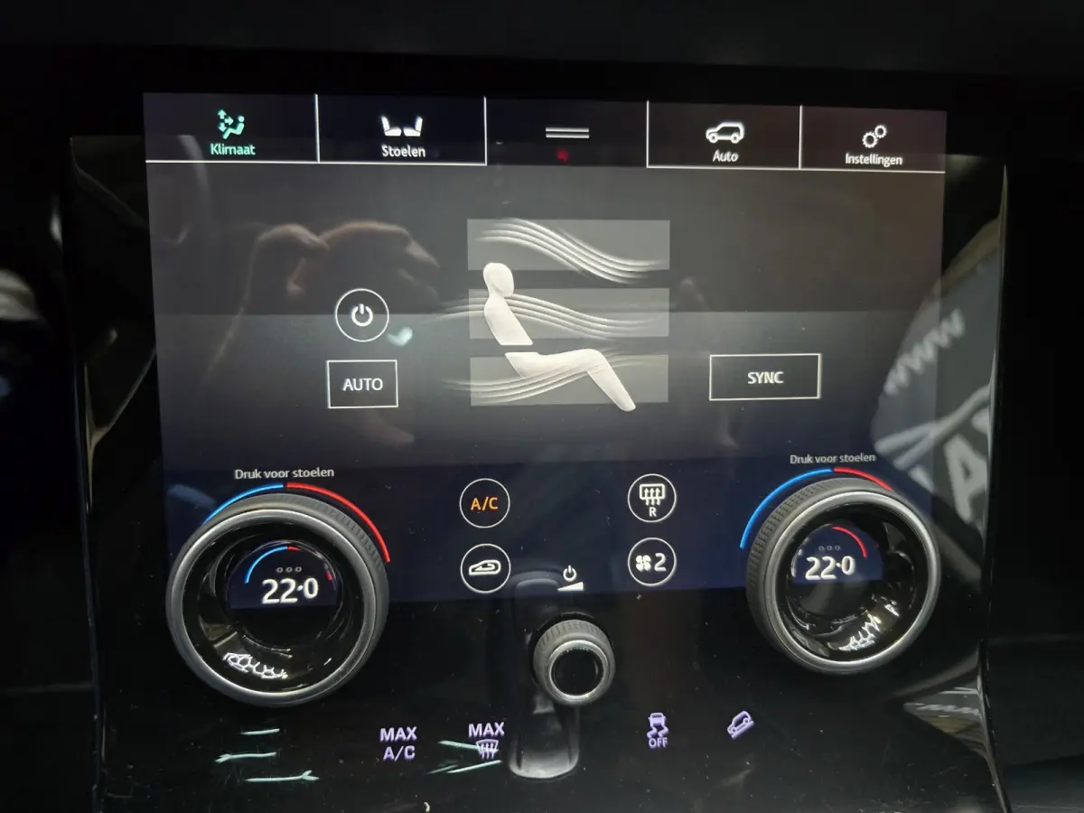 2.0 P200 AWD R-Dynamic Pano camera Navi Leder Clima 18"LM