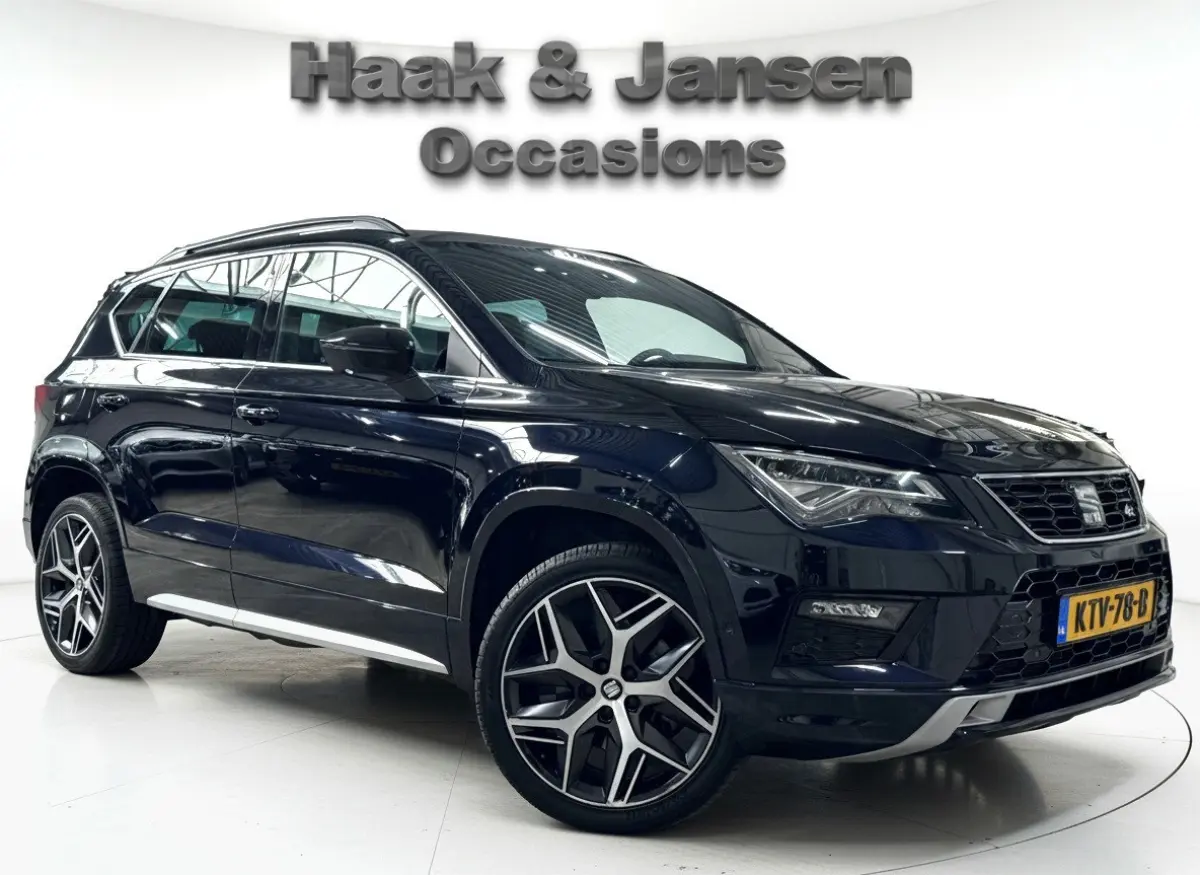 1.5 TSI FR Business Intense Black Achteruitrij camera Lane Assist Climate control
