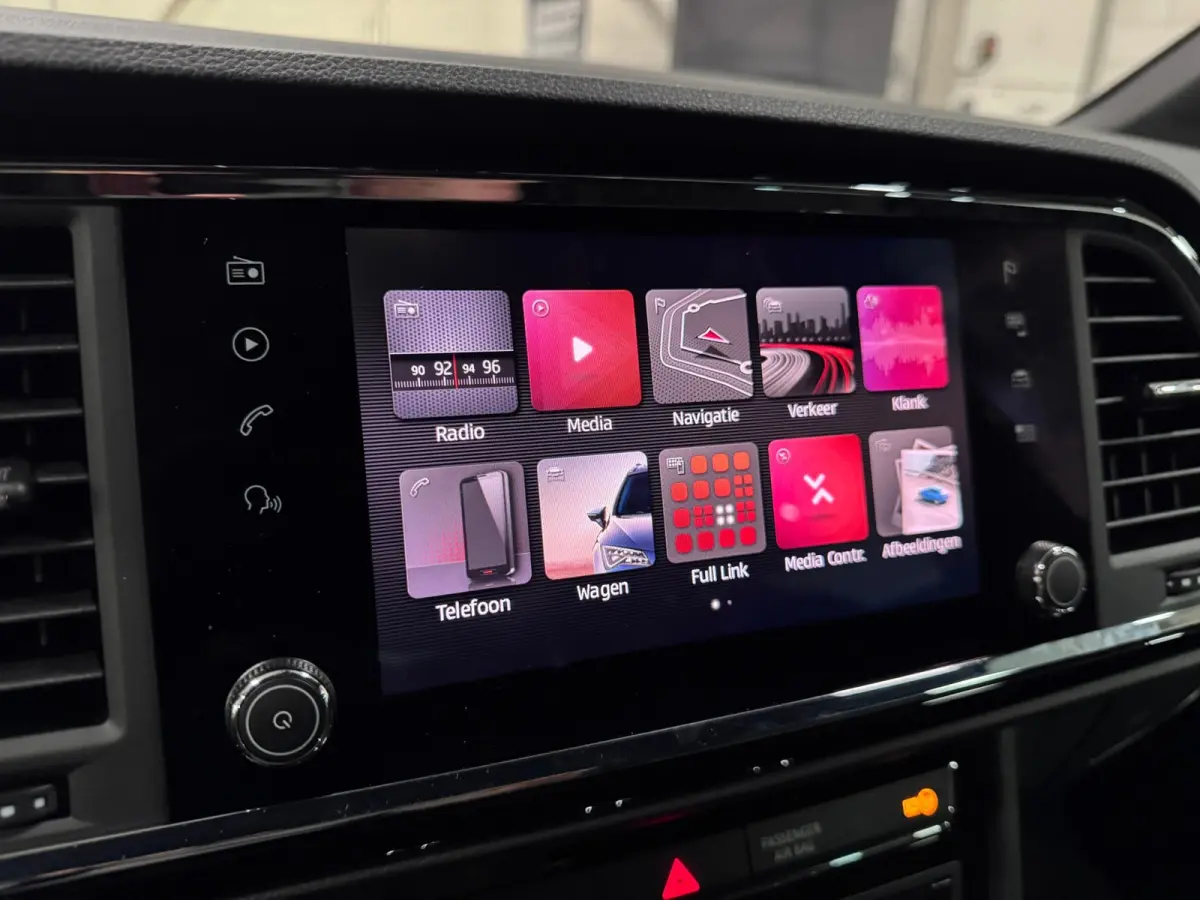 1.5 TSI FR Business Intense Black Achteruitrij camera Lane Assist Climate control