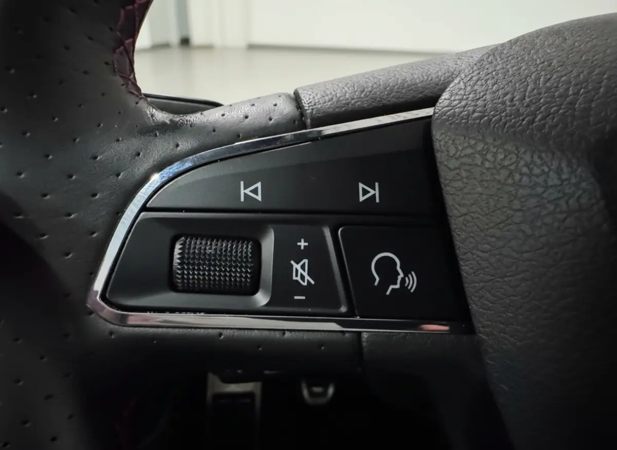 1.5 TSI FR Business Intense Black Achteruitrij camera Lane Assist Climate control