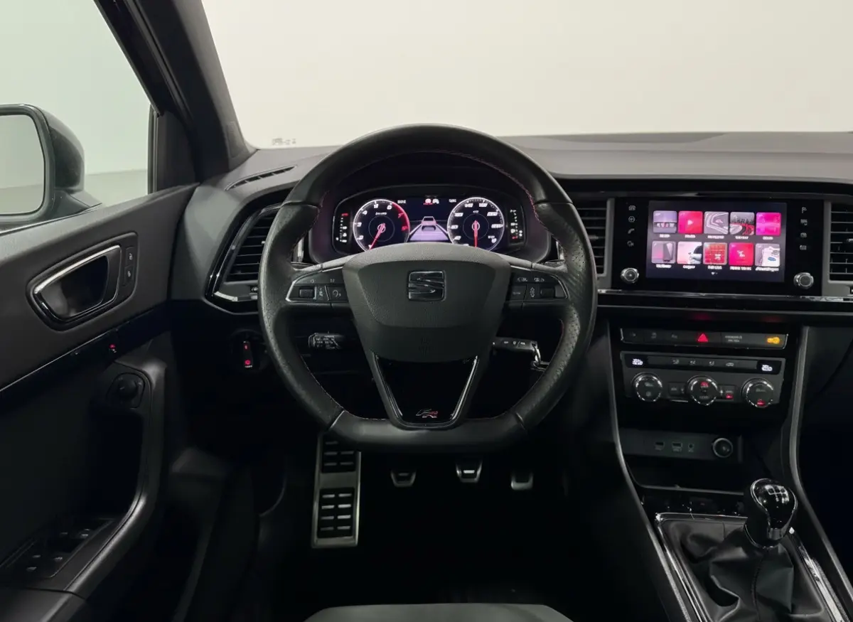 1.5 TSI FR Business Intense Black Achteruitrij camera Lane Assist Climate control