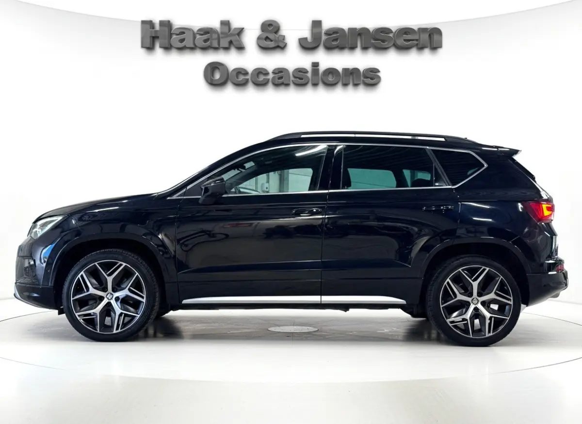 1.5 TSI FR Business Intense Black Achteruitrij camera Lane Assist Climate control