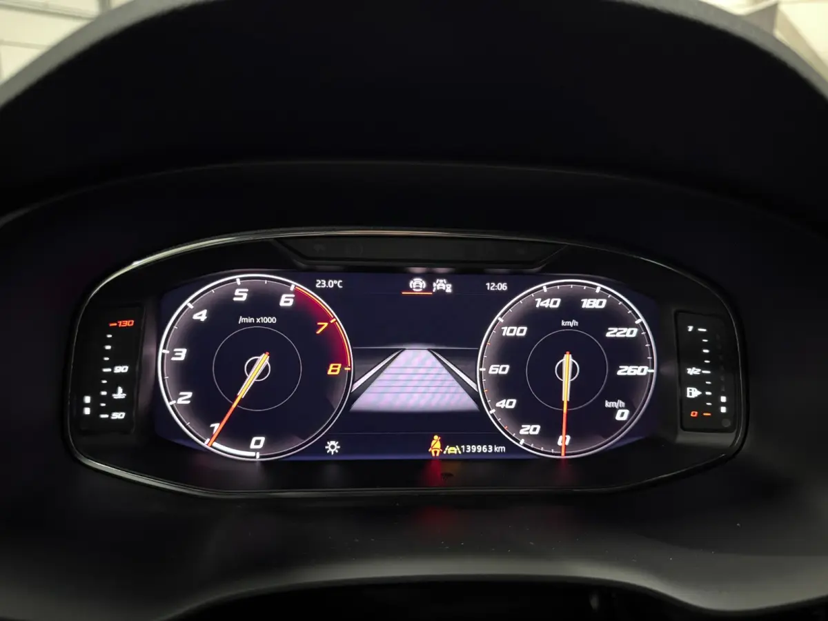 1.5 TSI FR Business Intense Black Achteruitrij camera Lane Assist Climate control