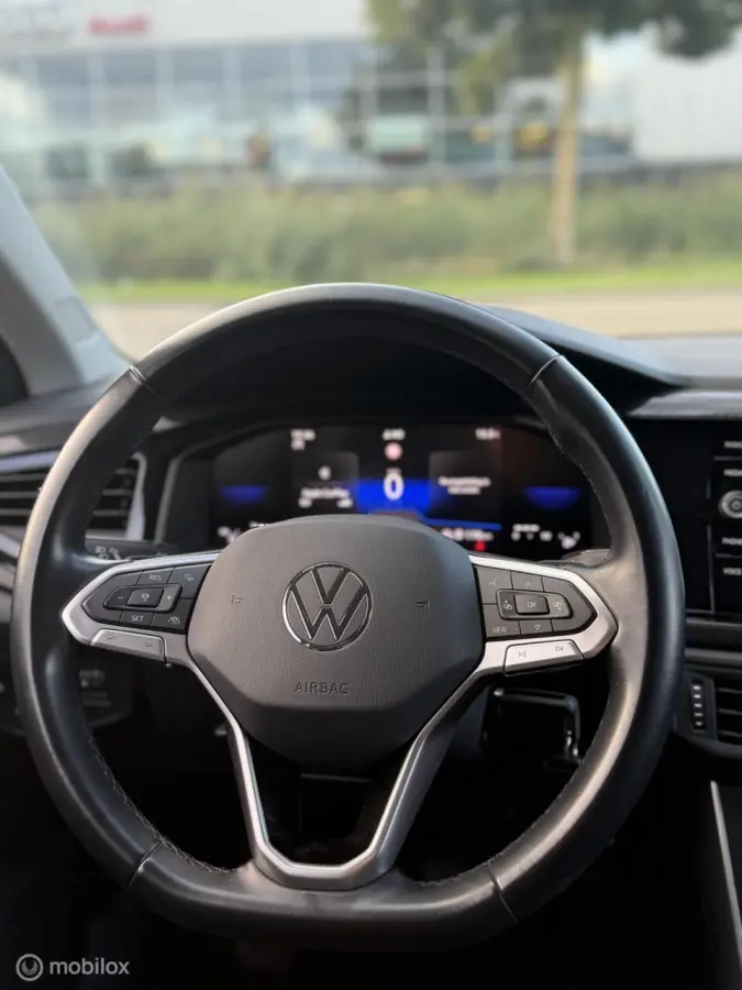 1.0 TSI DSG ACC CAMERA LANE CARPLAY LED